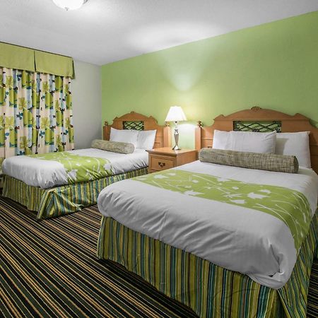 Rodeway Inn & Suites Winter Haven Chain Of Lakes Bagian luar foto
