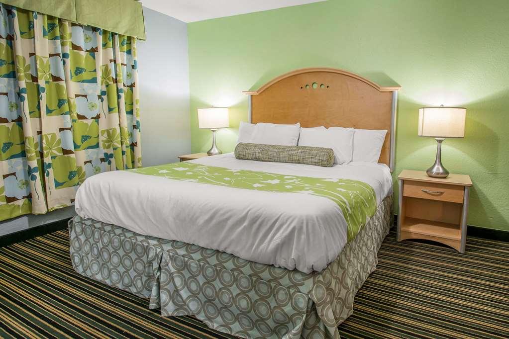 Rodeway Inn & Suites Winter Haven Chain Of Lakes Ruang foto