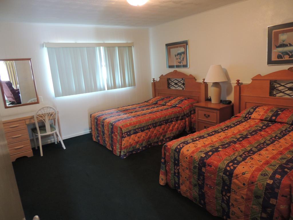Rodeway Inn & Suites Winter Haven Chain Of Lakes Ruang foto