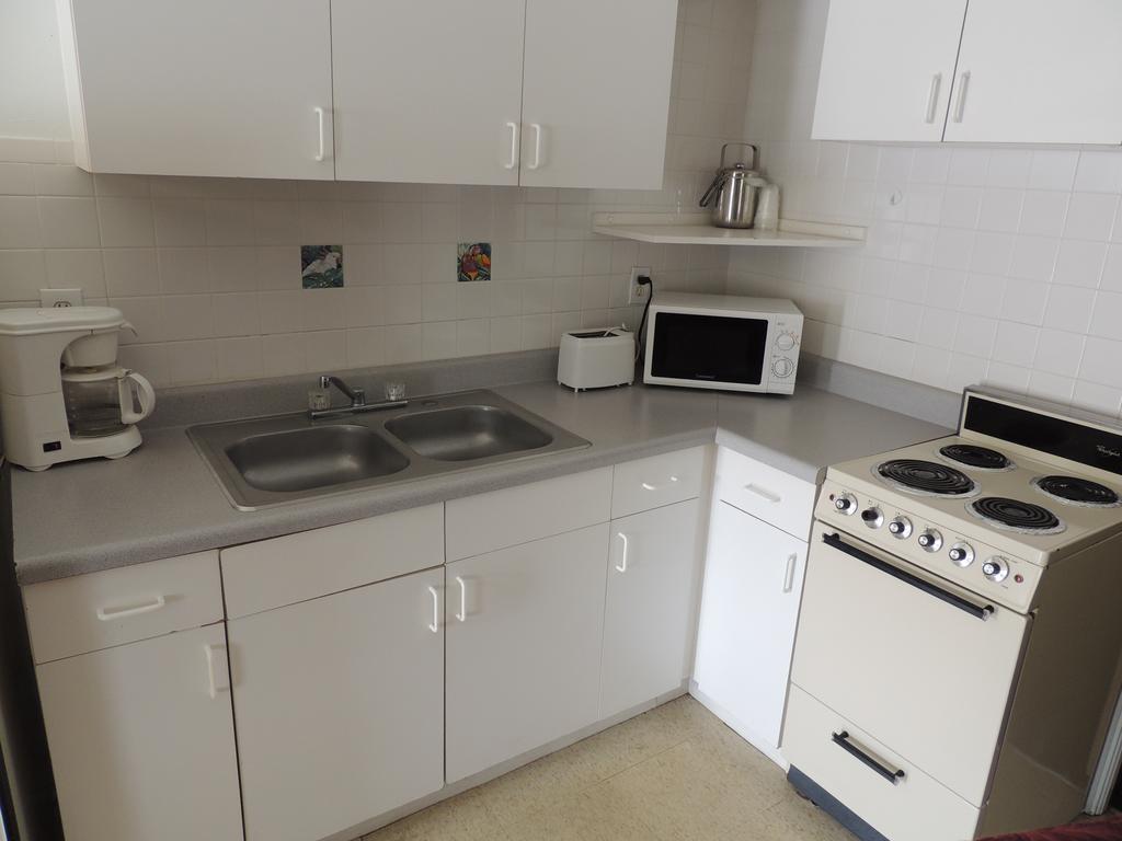 Rodeway Inn & Suites Winter Haven Chain Of Lakes Ruang foto