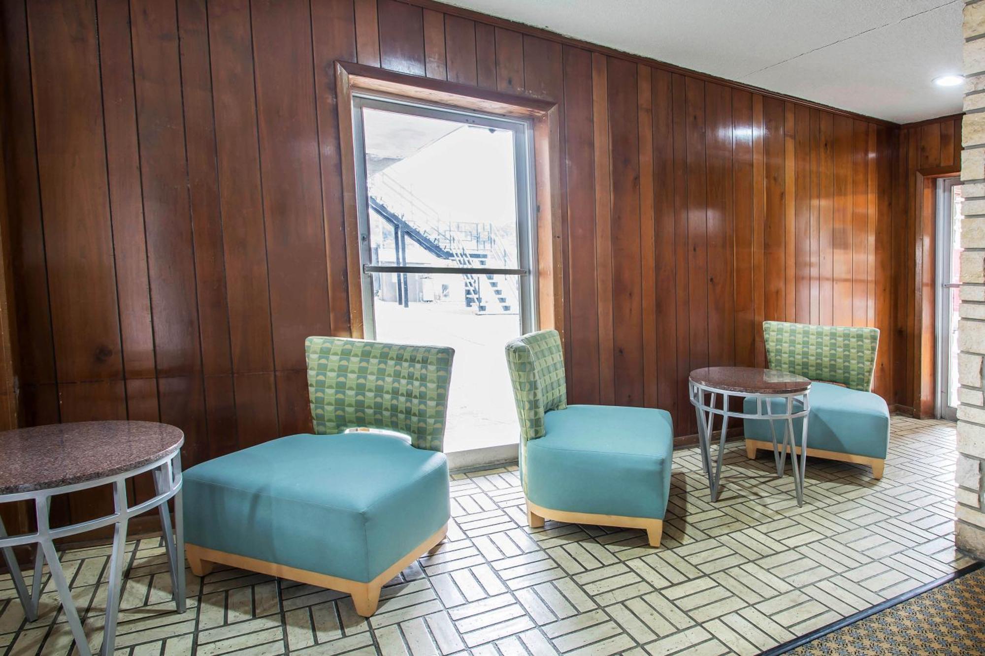 Rodeway Inn & Suites Winter Haven Chain Of Lakes Bagian luar foto