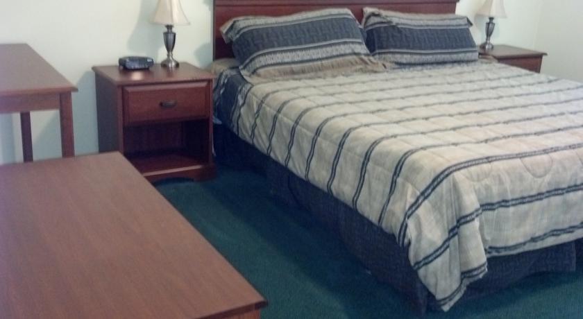 Rodeway Inn & Suites Winter Haven Chain Of Lakes Bagian luar foto
